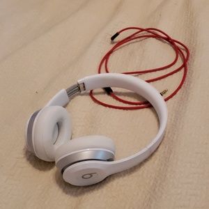 Wireless Bluetooth Beats by Dre